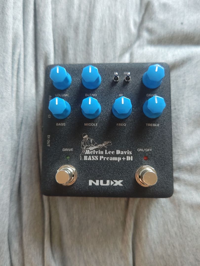 ベース NUX Melvin Lee Davis BASS Preamp +DI
