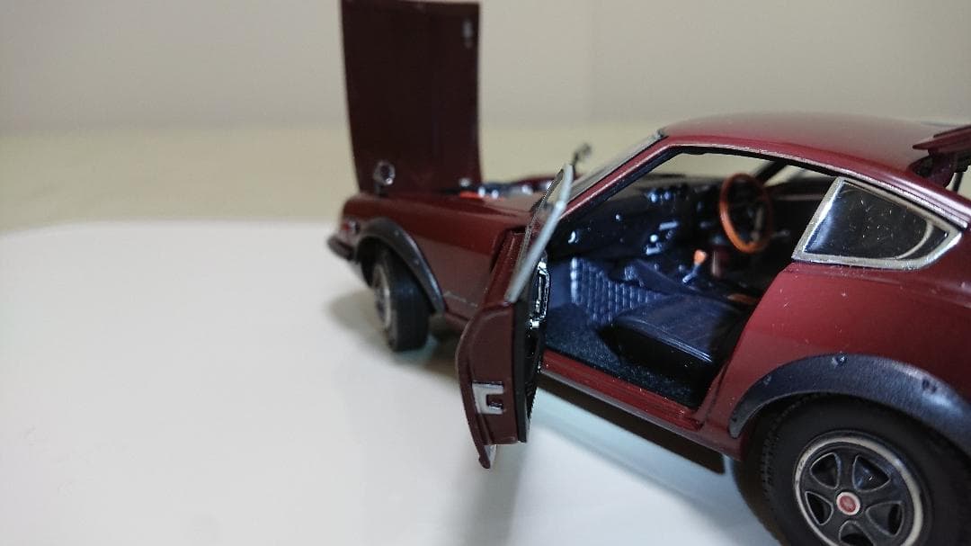 超希少 激レア:フェアレディ:エンジンなど精密に再現:全長約18cm