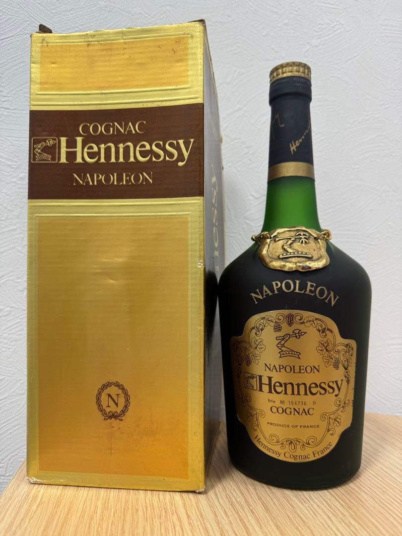 Hennessy Napoleon コニャック 箱付き　古酒