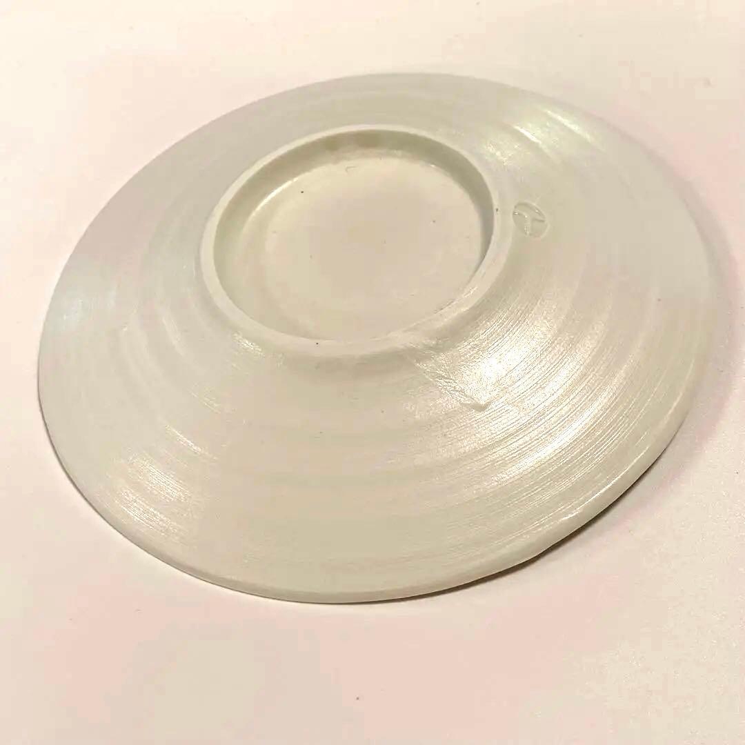 黒田泰蔵　白磁　デミタスカップ＆ソーサー