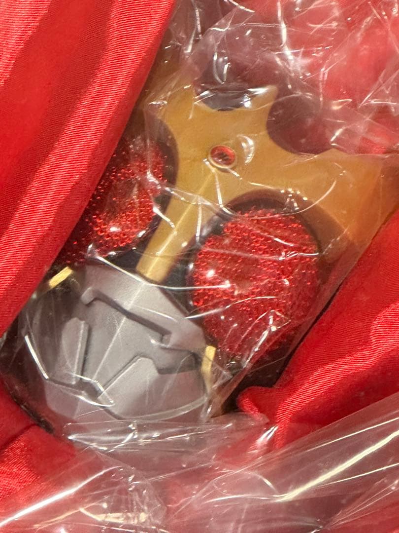 英雄烈伝仮面ライダー クウガ　unifive製　2001体限定　新品