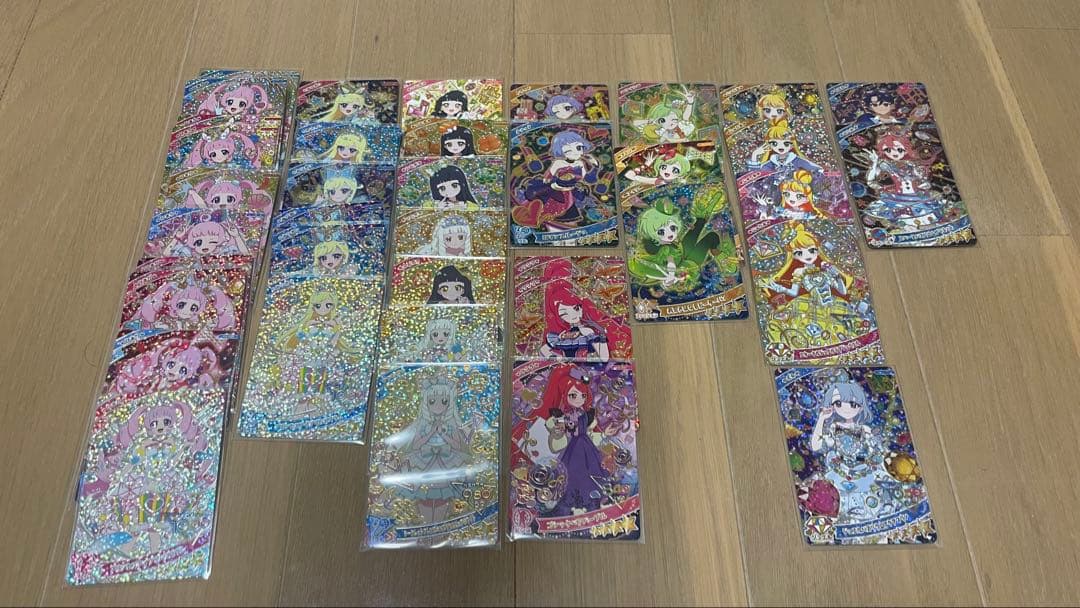 す*ー様 【最終値下げ‼️】ひみつのアイプリカード 星4 38枚など　 まとめ売