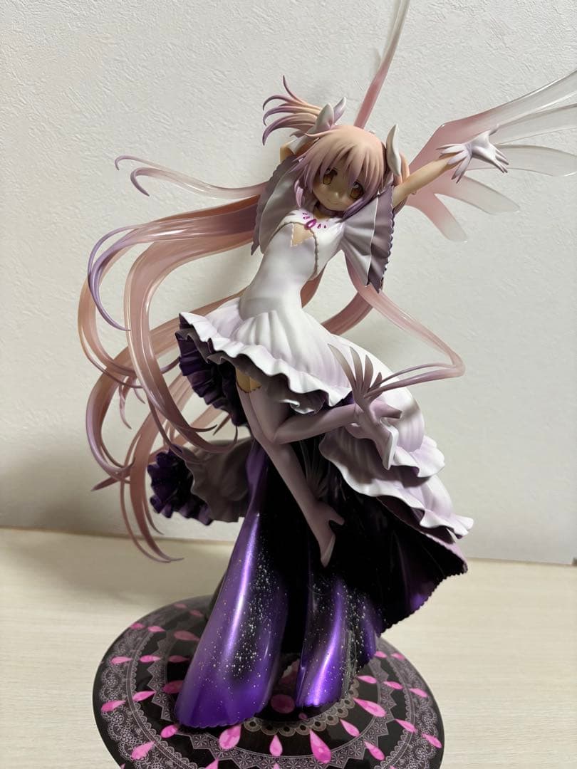 まどマギ　アルティメットまどか　フィギュア