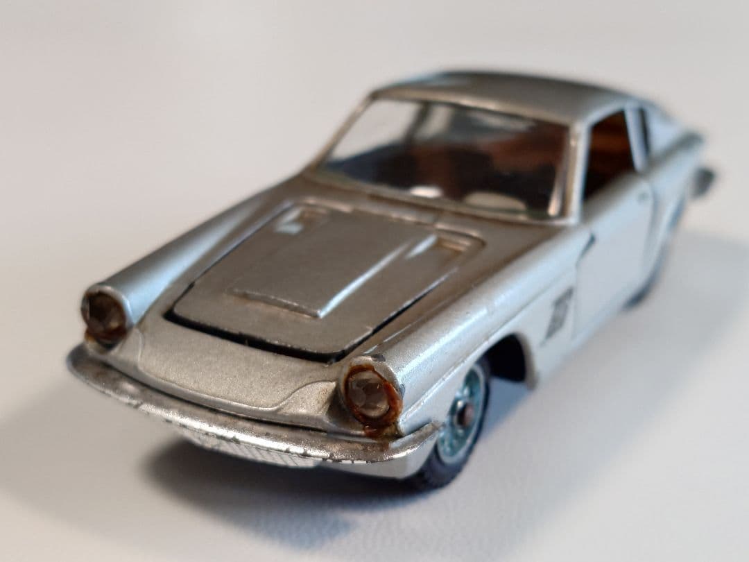 ミニカー MEBETOYS A-10 MASERATI MISTRAL COUPE