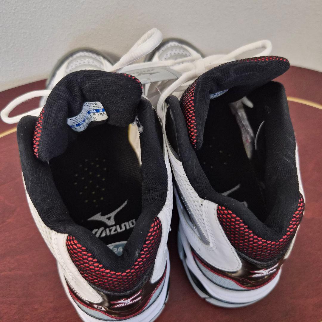 ミズノ ウェーブ ライトニング バレーボールシューズ ドッジボールシューズ