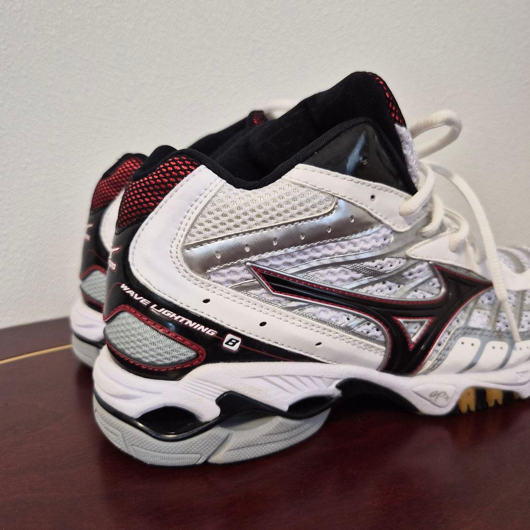 ミズノ ウェーブ ライトニング バレーボールシューズ ドッジボールシューズ