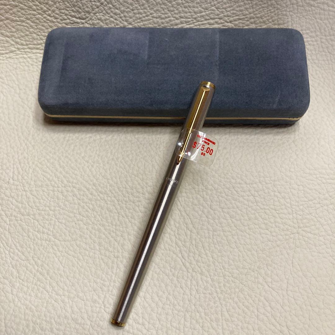 未使用品パーカー 万年筆 イギリス製13.3〜14.7cmコンバーターリフィル付