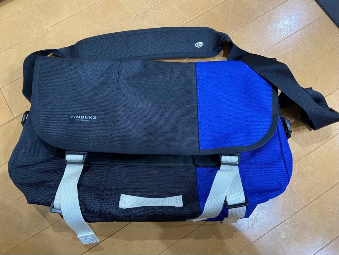 TIMBUK2 メッセンジャーバッグ 黒/青 Mサイズ