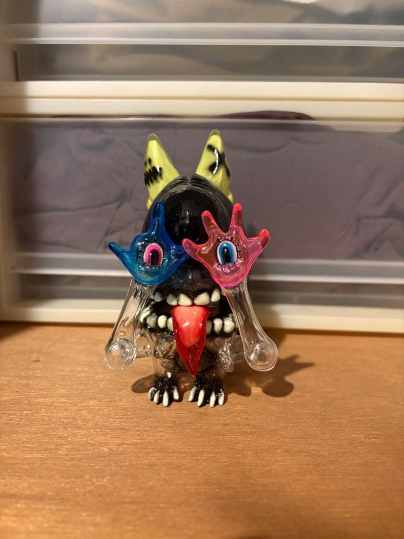 GRAPE BRAIN turn up toys バグるちゃん 蓄光