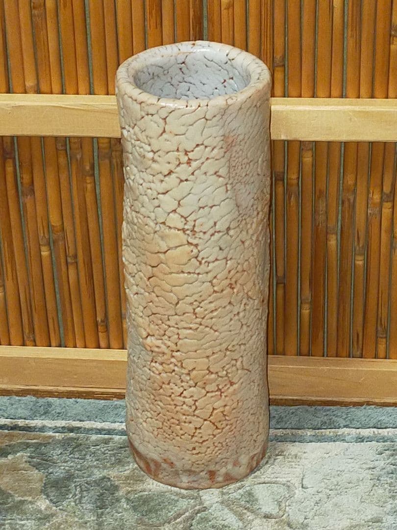 ♥花瓶　各務 周海　志野　共箱　梅花皮　花器