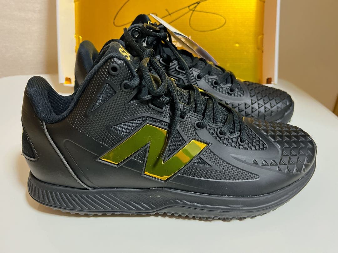 ニューバランス大谷翔平Ohtani v1 Turf Black 26.0cm