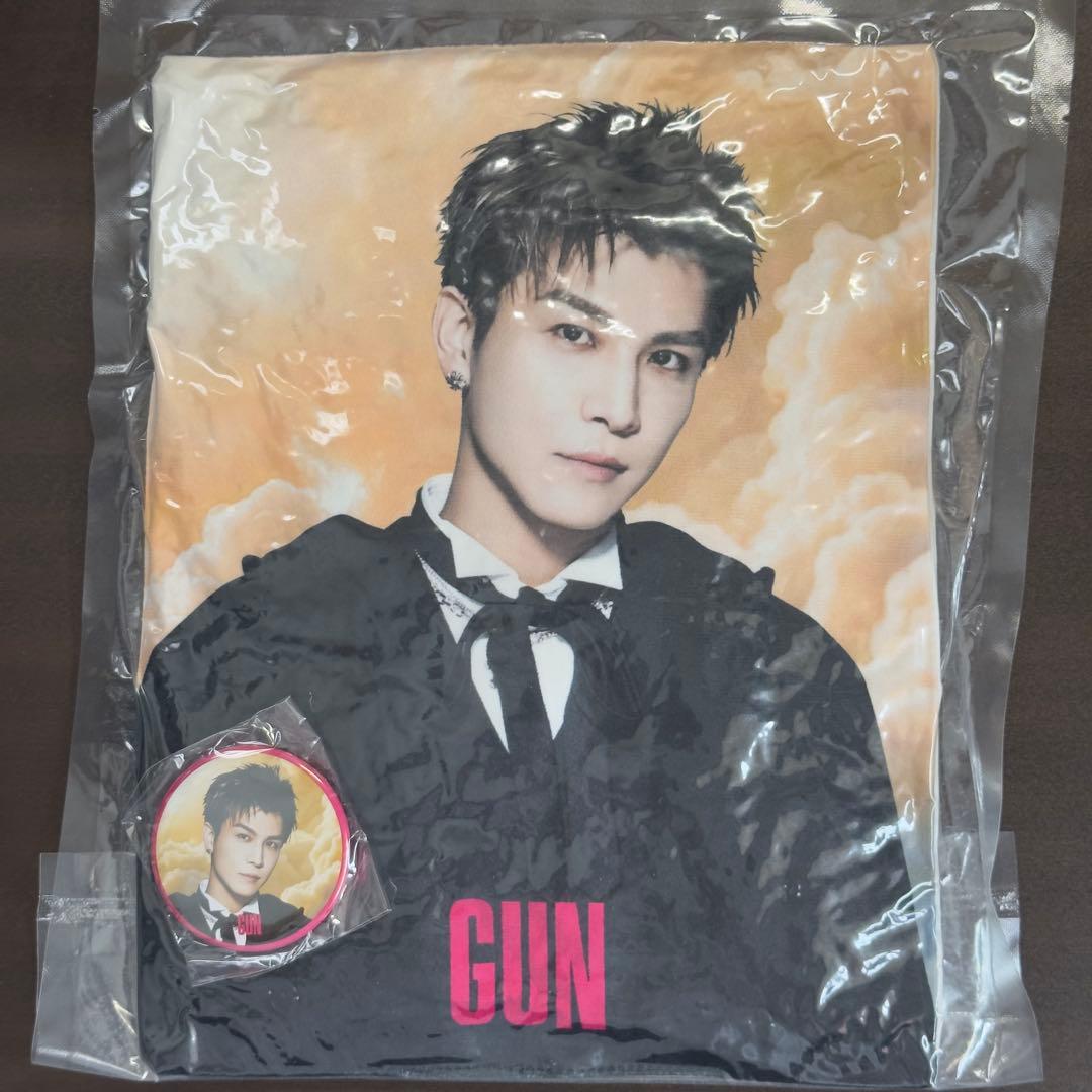 岩田剛典 クッション kingdom 3代目 缶バッジ