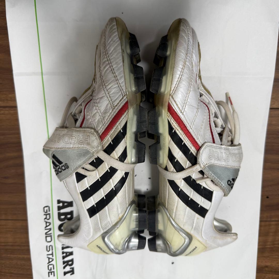サッカースパイク　アディダス プレデターパワースワーブ