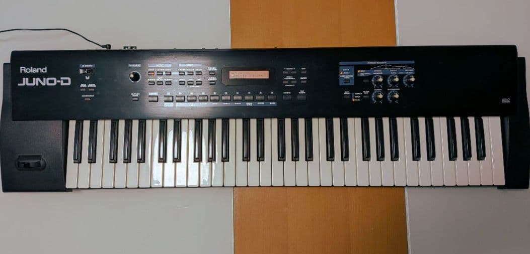 Roland JUNO-D シンセサイザー 61鍵　ソフトケース