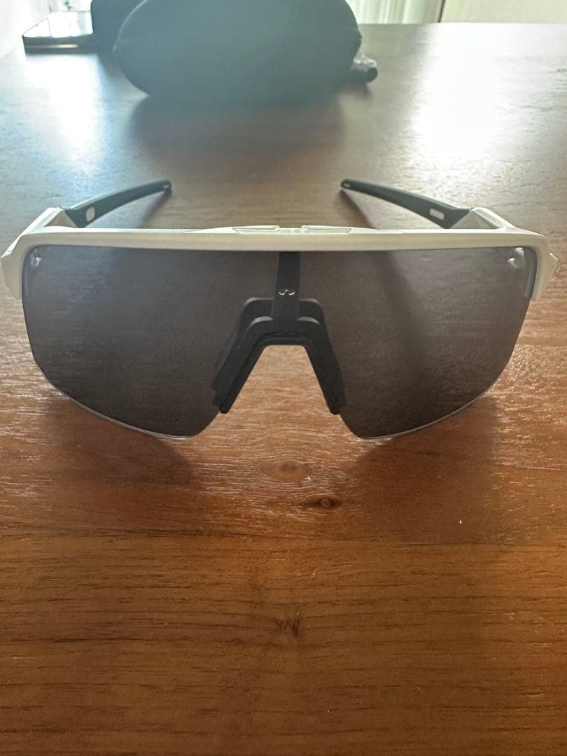 【オリジナル商品】新品同様　オークリー サングラス カスタムスートロライト