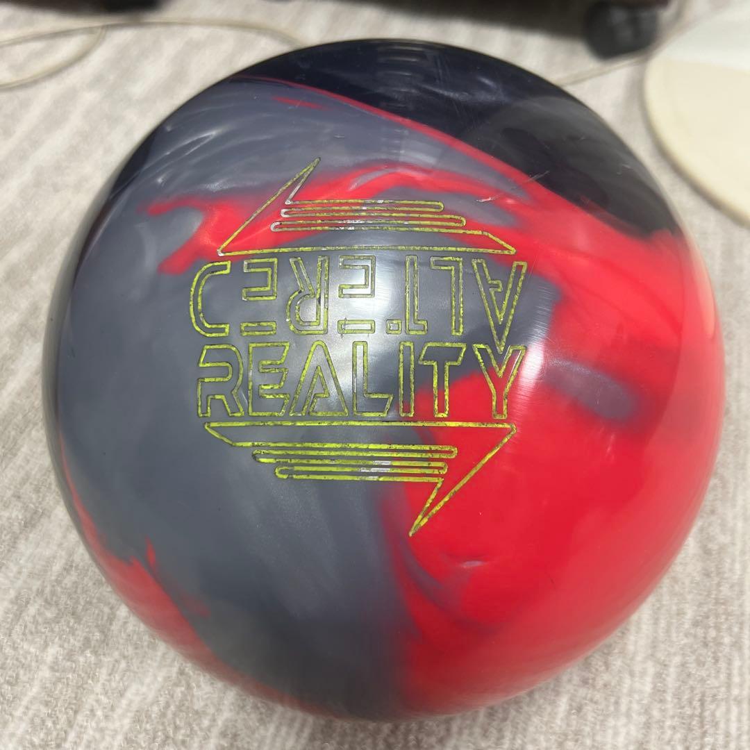 プラグ済　ALTERED REALITY ボウリングボール