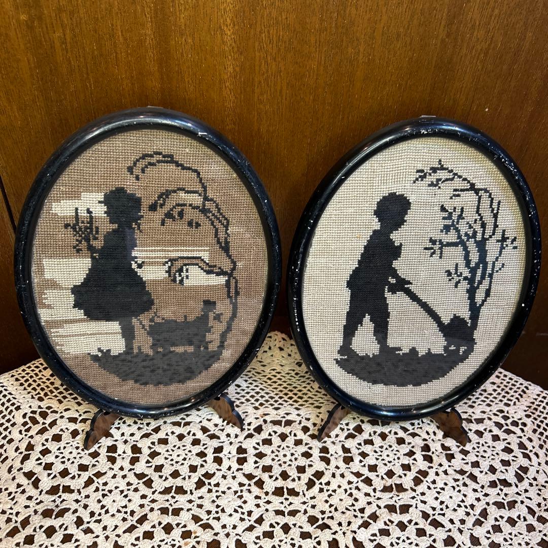 北欧ビンテージ　シルエットモチーフクロスステッチ刺繍額 男の子と女の子2枚セット