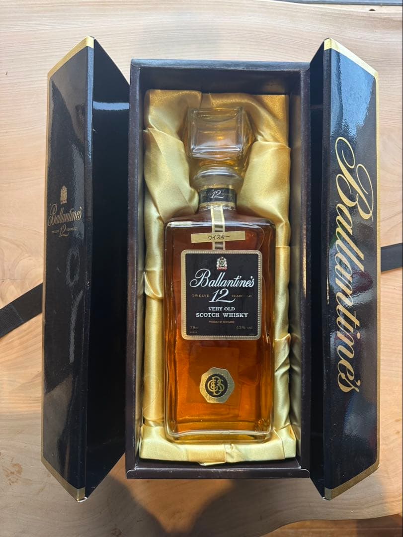 Ballantine's 12 Year Old ギフトボックス入　バランタイン