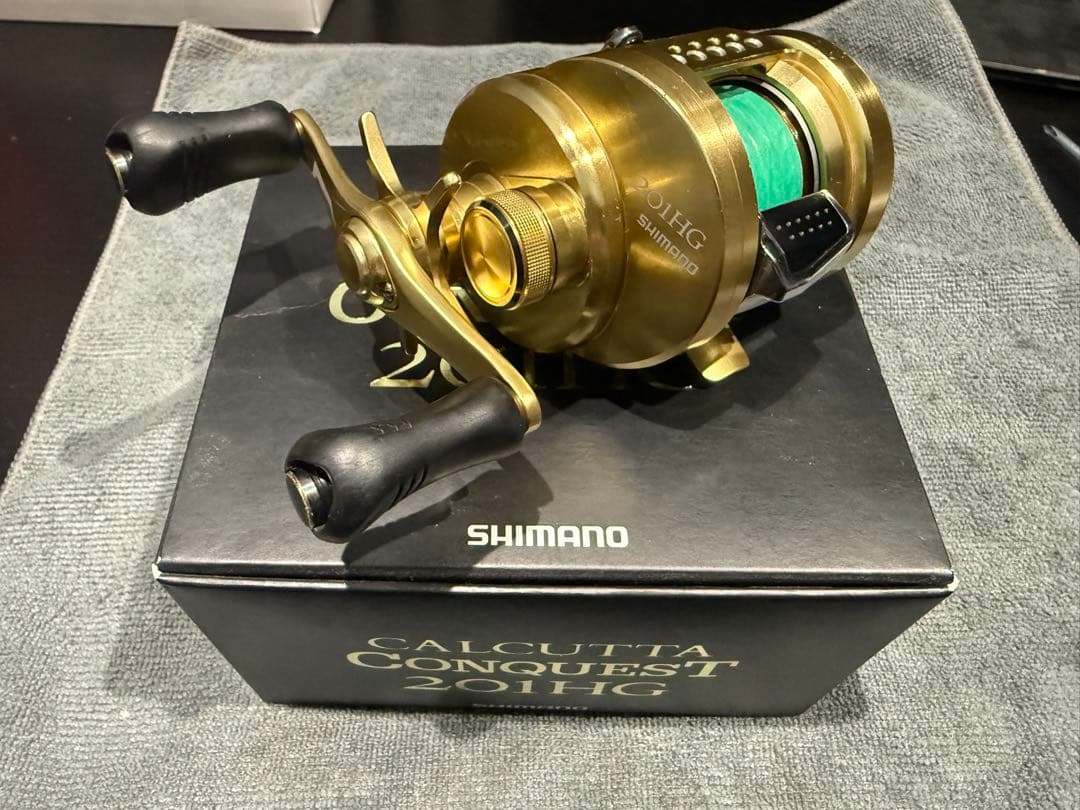リール SHIMANO CALCUTTA CONQUEST 201HG