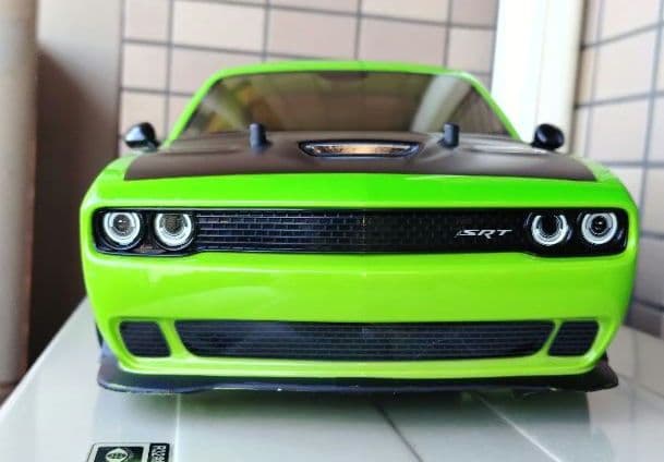 【走行少ない】京商　ダッチ　SRT チャレンジャー　レディセット