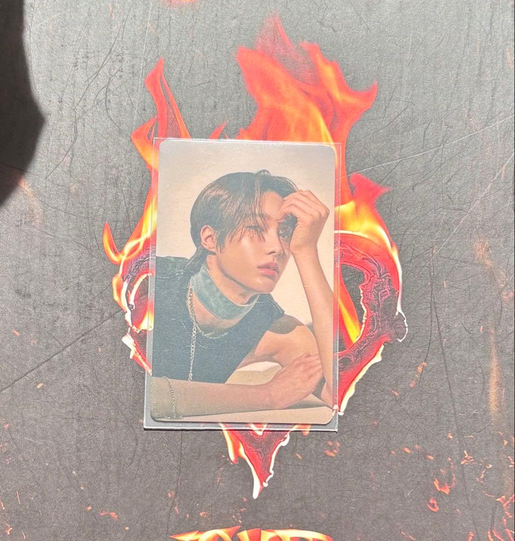 XLOV ルイ トレカ 日本限定