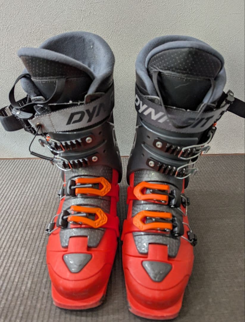 Dynafit ディナフィット RADICAL 26cm スキーブーツ　赤×黒