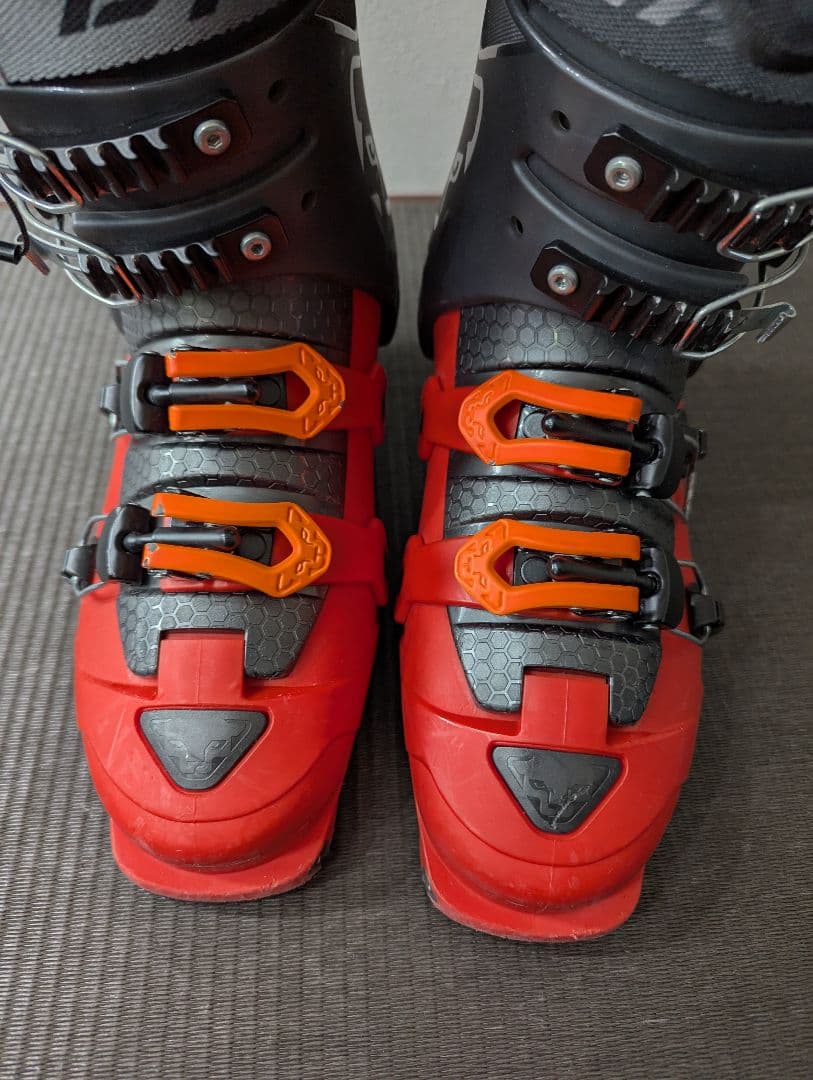 Dynafit ディナフィット RADICAL 26cm スキーブーツ　赤×黒