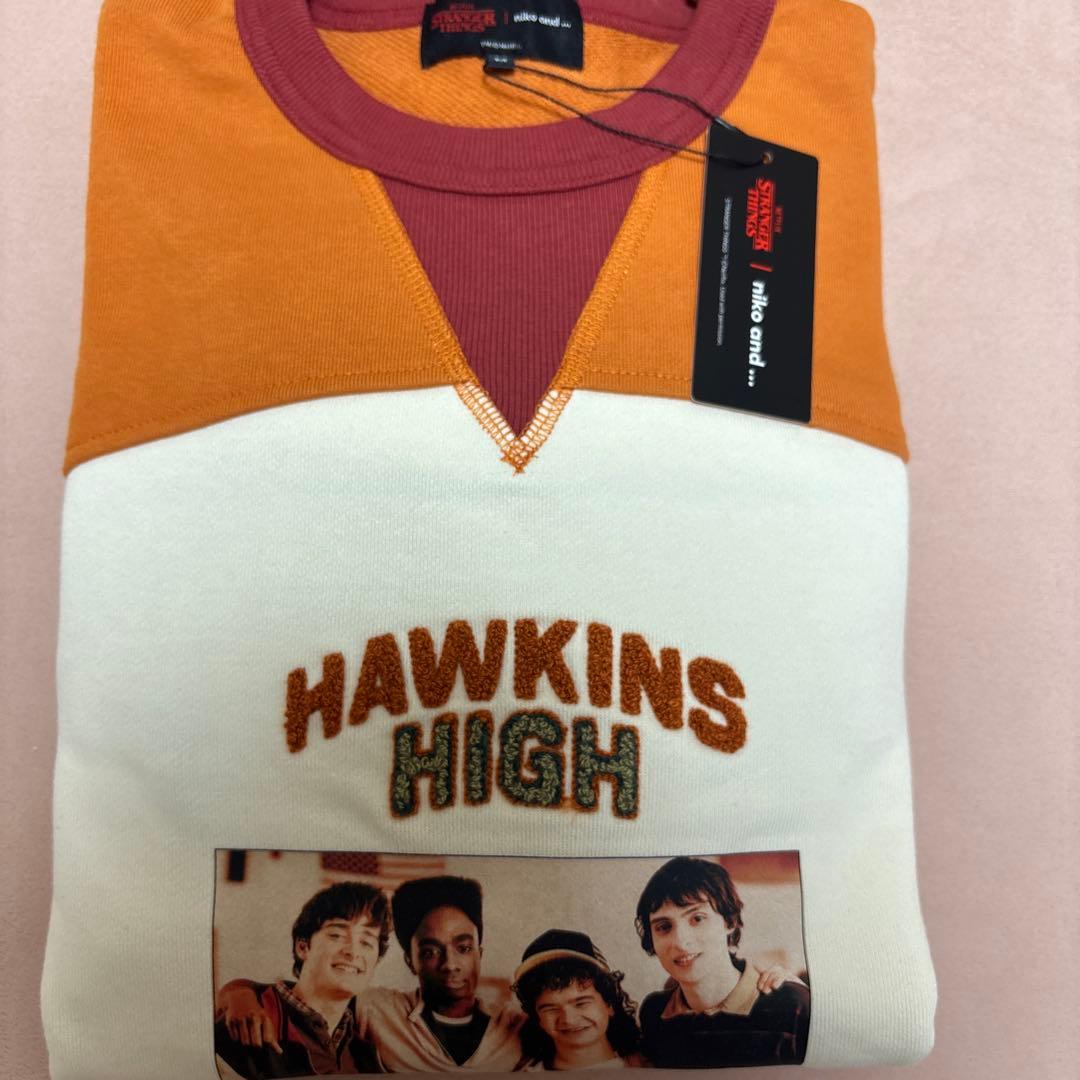ストレンジャーシングス　ニコアンド　Mサイズ　トレーナー