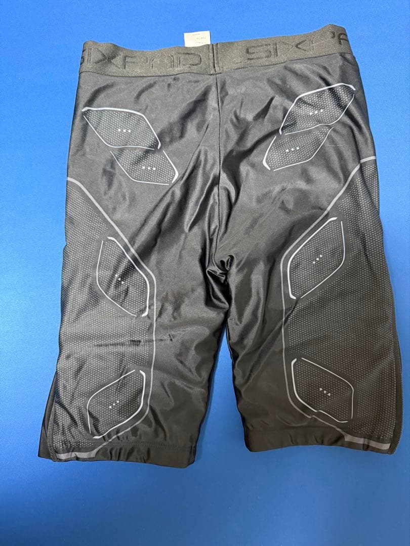 SIXPAD トレーニングウェア men's Mサイズ ブラック　上下セット