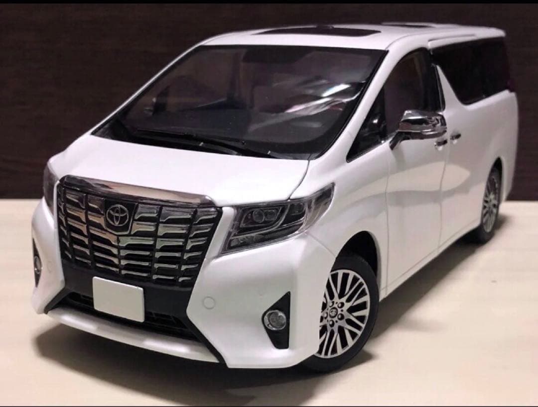 雄*じ様 1/18 トヨタ アルファード 30前期 3.5 V6 GF Keng