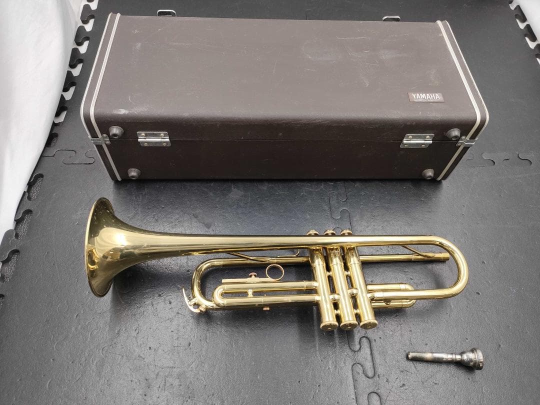 ヤマハ　トランペット　YTR-233