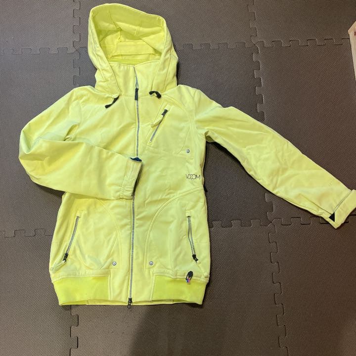 VOLCOM スキースノボウェア　上着のみ
