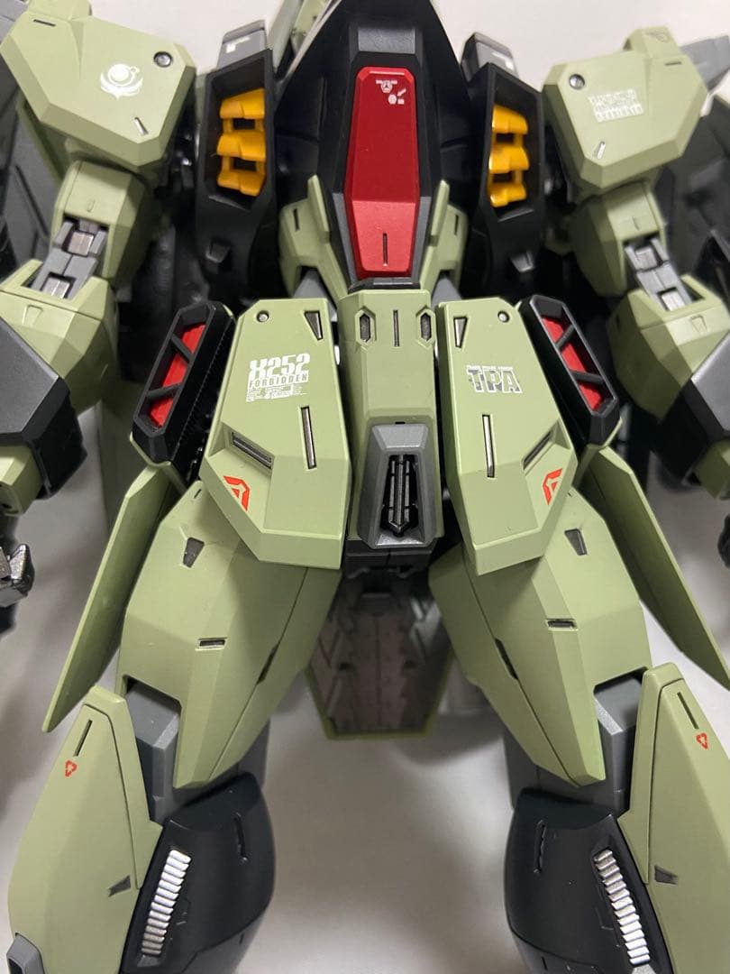 フルメカニクス 1/100 フォビドゥンガンダム 全塗装済完成品 メタルビルド