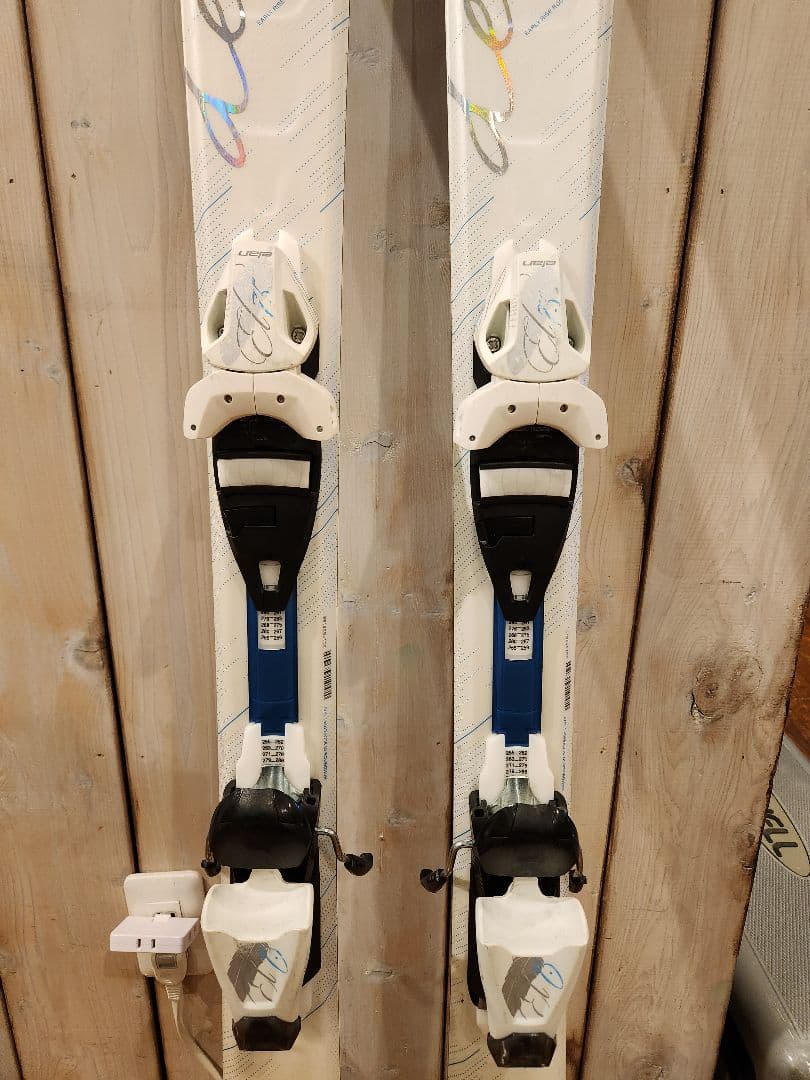 elan スキー板　146㎝TECNICA ブーツ24.5㎝　レディースセット