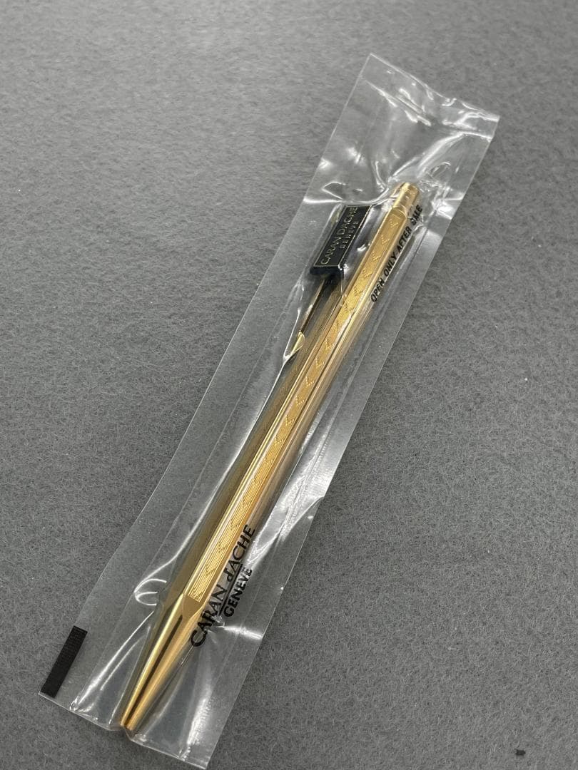 【未使用】CARAN D'ACHE　カランダッシュ　エクリドール　ボールペン