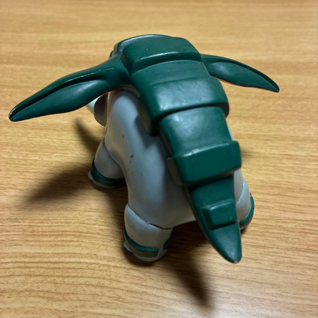 ポケモン　ドンファン　フィギュア　可動式