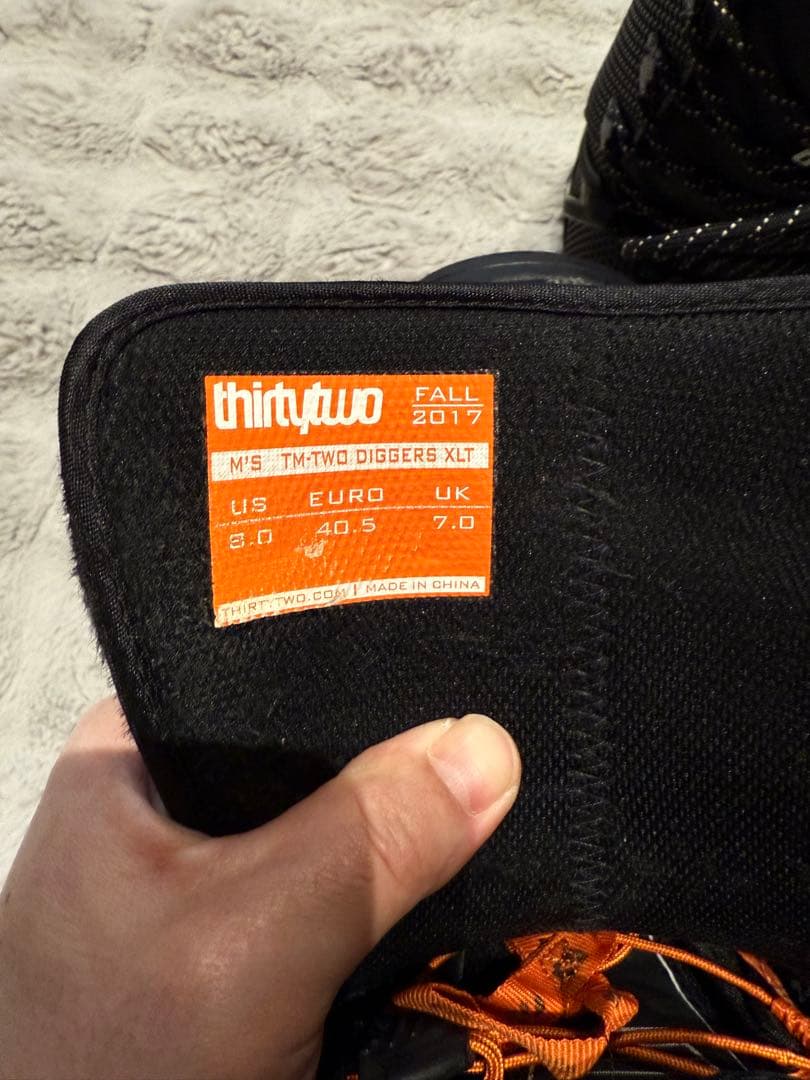 thirtytwo スノーボードブーツ ブラック