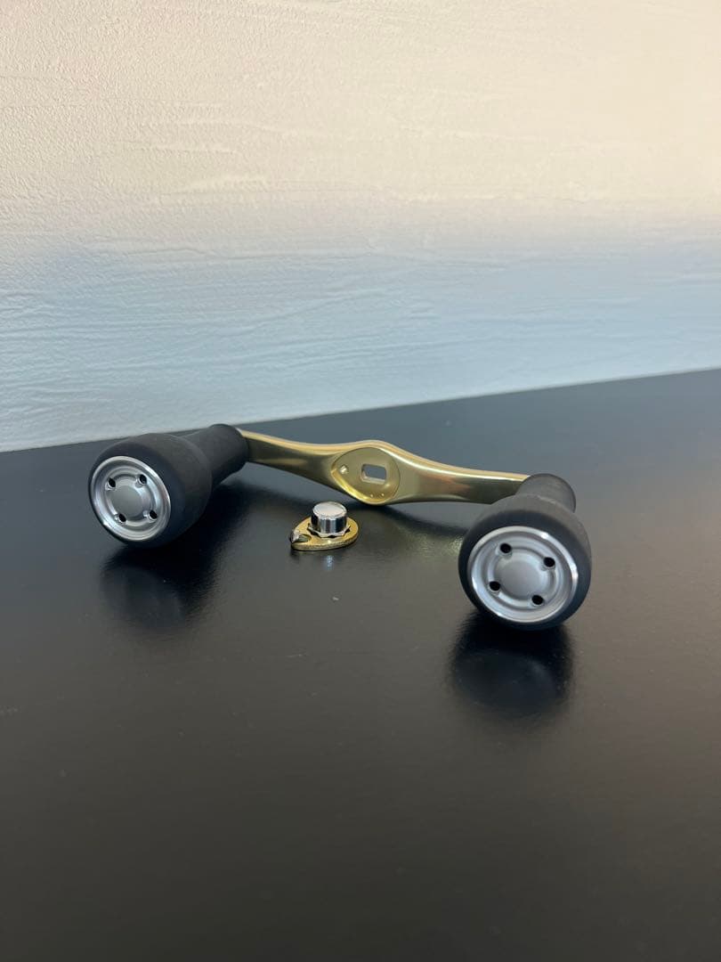 【実釣未使用】23カルカッタコンクエストMD401LH 純正ハンドル組