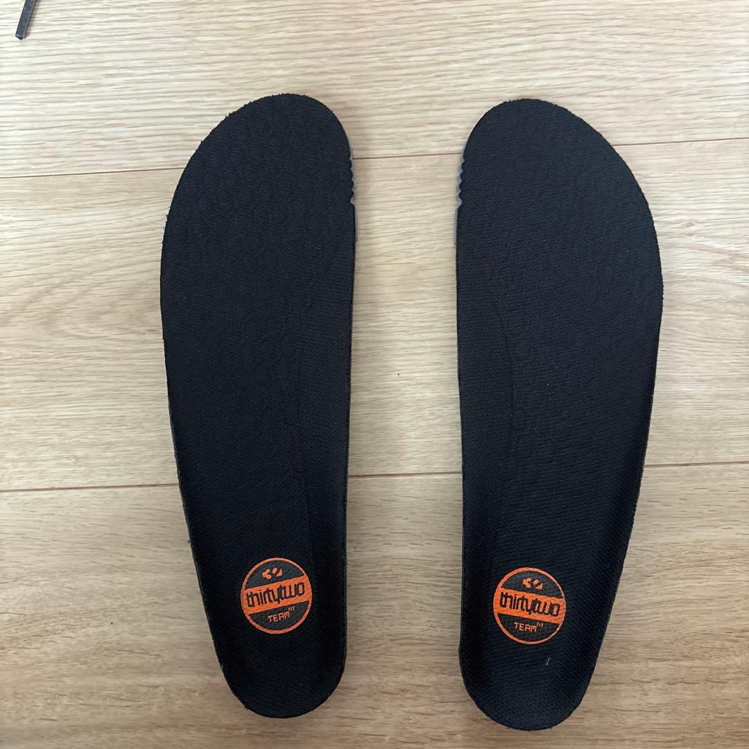 thirtytwo DIESEL HYBRID 迷彩 スノーボードブーツ