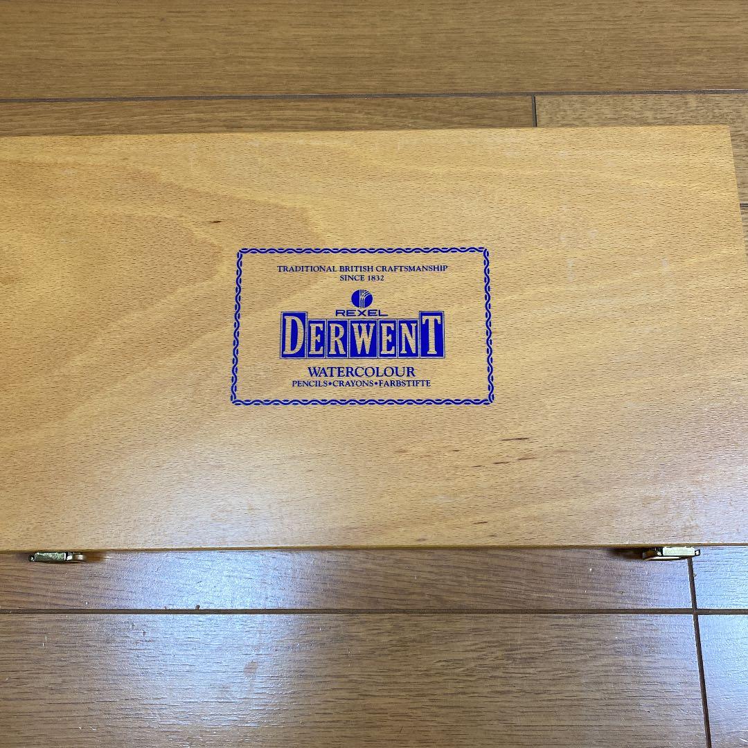 【新品・未使用】DERWENT ウォーターカラー ウッドボックス72色