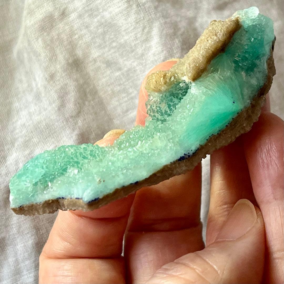 グリーンブルー アラゴナイト 172ct 宝石 原石 パキスタン 鉱物 天然石