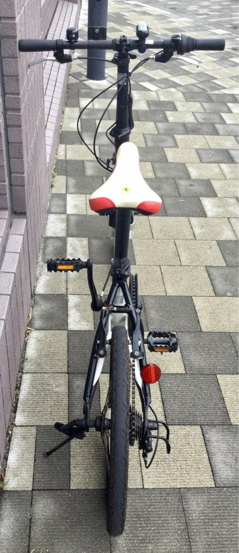 FERRARI フェラーリ　折り畳み自転車　７段変速　東京