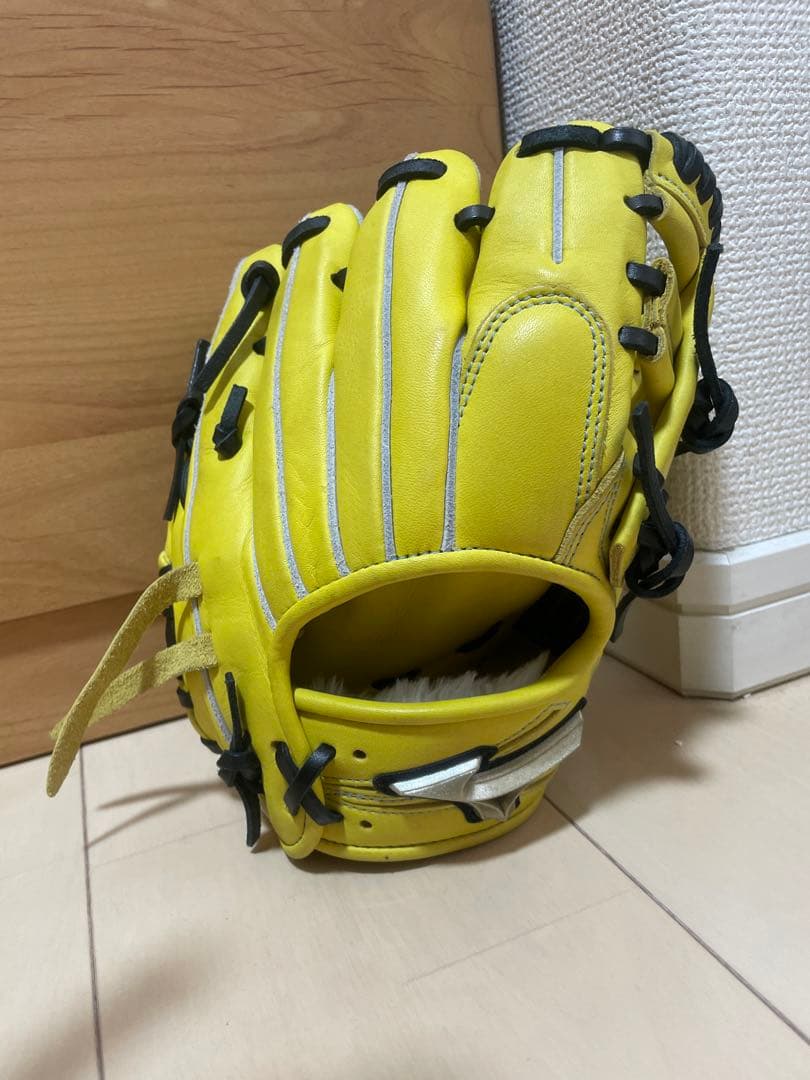 Mizuno Global Elite イエロー　硬式用トレーニンググローブ