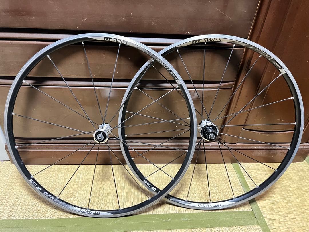 ご*ん様 DT swiss R20 アルミ ホイール 前後
