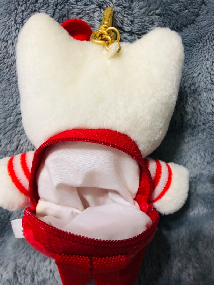 ハローキティちゃん　ぬいぐるみ　4体