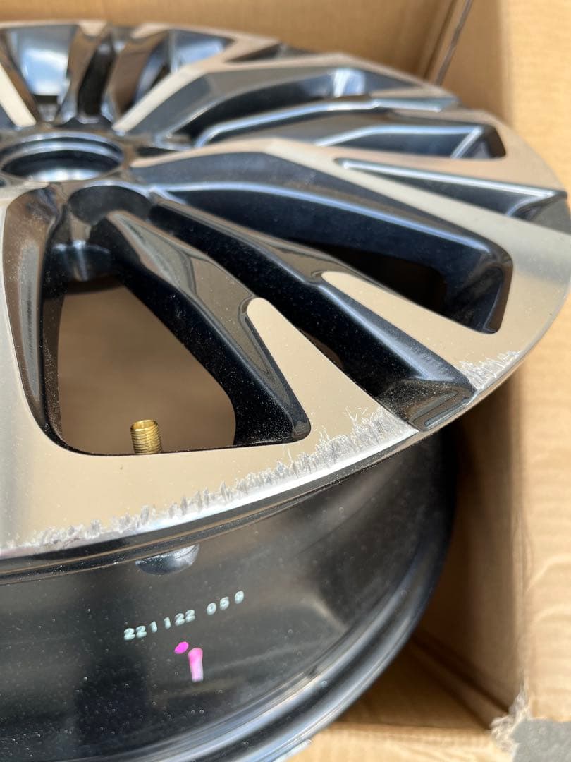 ヤリスクロス用　純正アルミホイール18インチ