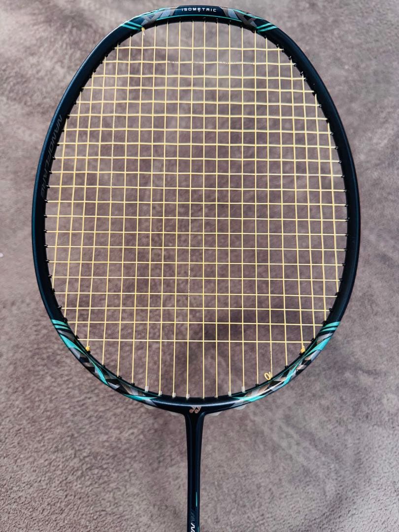 YONEX NANOFLARE 800 Pro 4UG5【海外モデル】