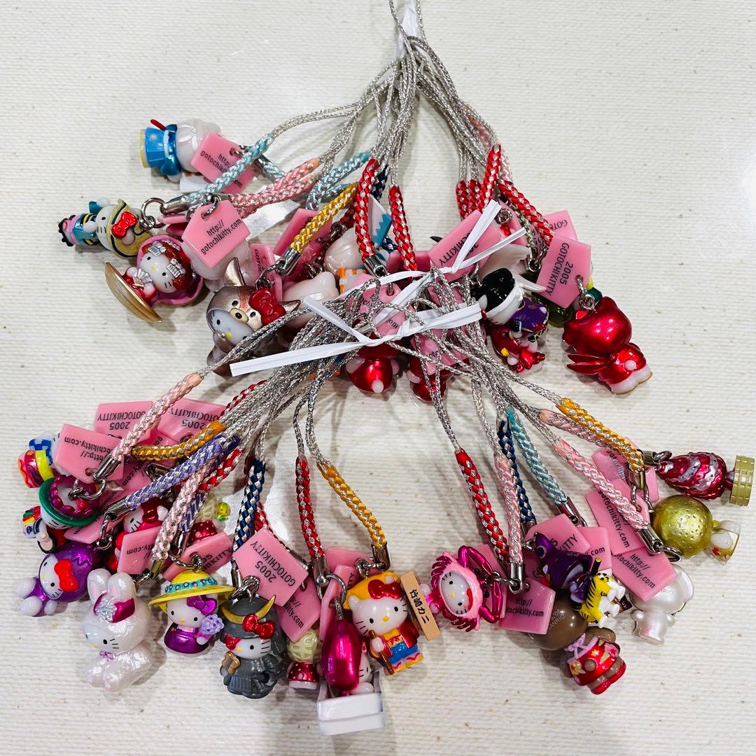 ハローキティ　地域限定　コレクターズマスコット　限定絵馬付き　34個