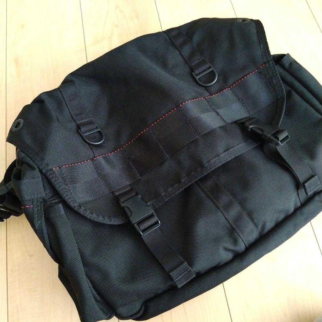 美品!!BRIEFING メッセンジャーバッグ 黒 LANCE2