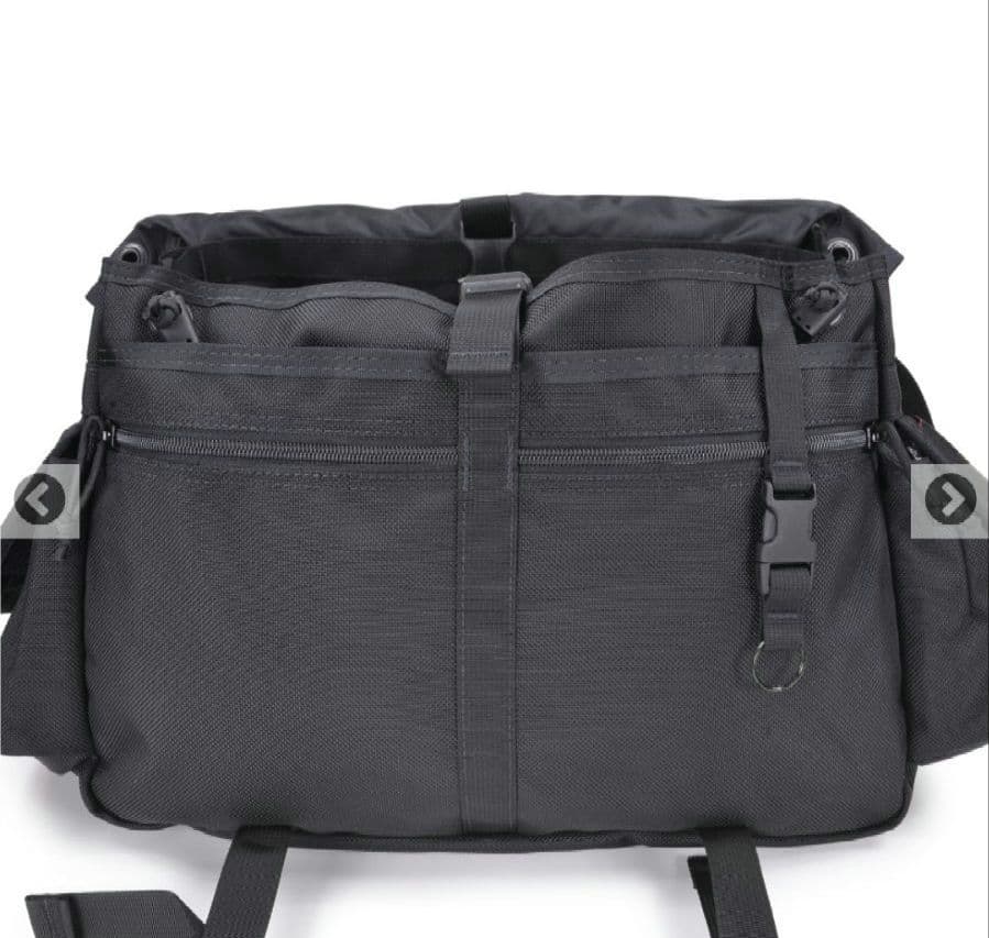 美品!!BRIEFING メッセンジャーバッグ 黒 LANCE2